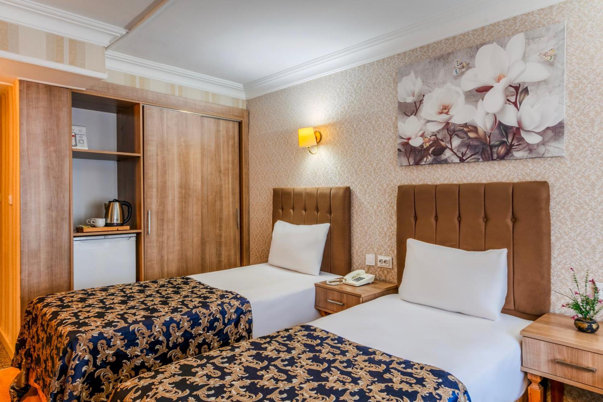 Hamit Hotel Istanbul Exterior foto