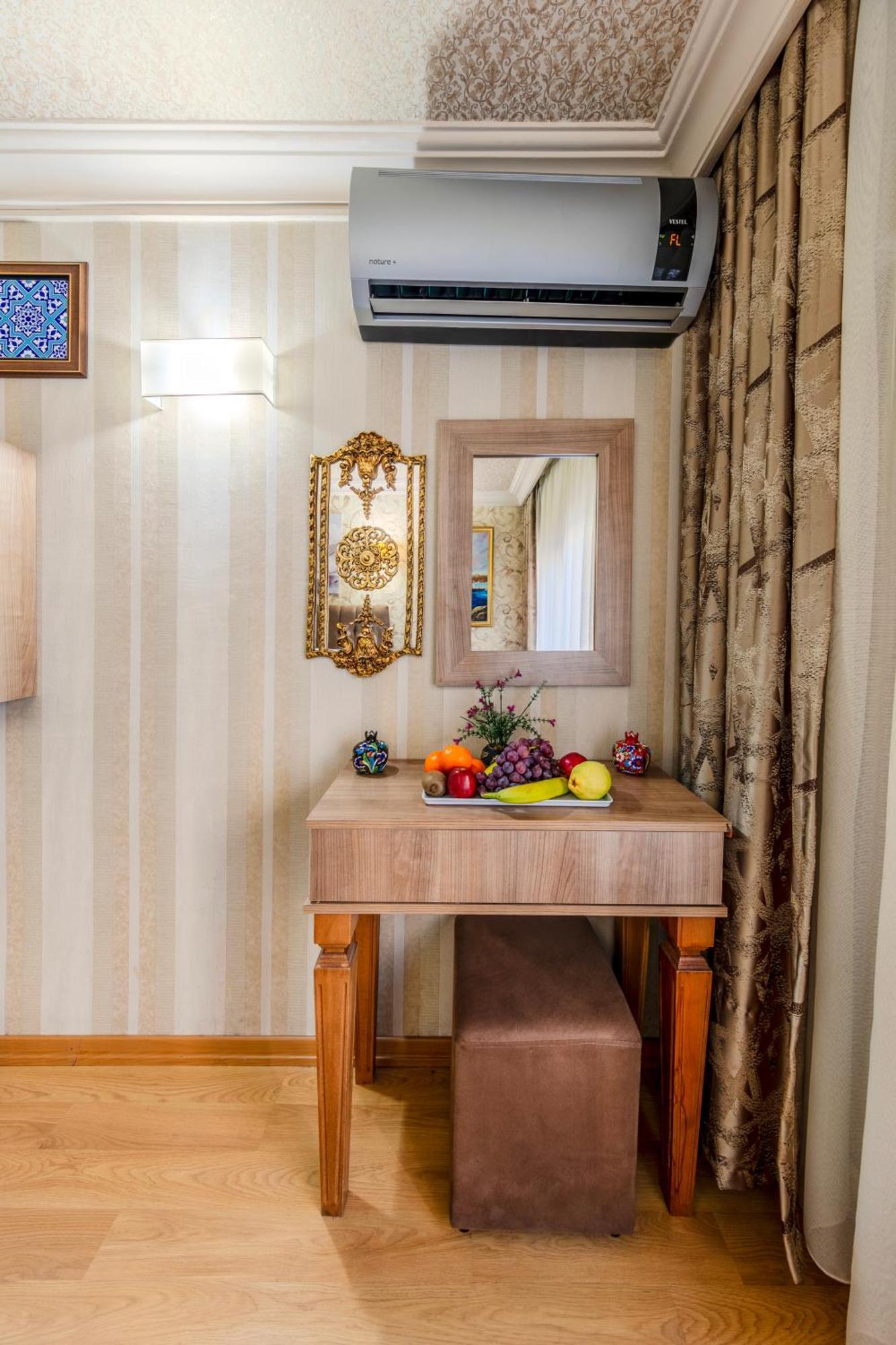 Hamit Hotel Istanbul Exterior foto