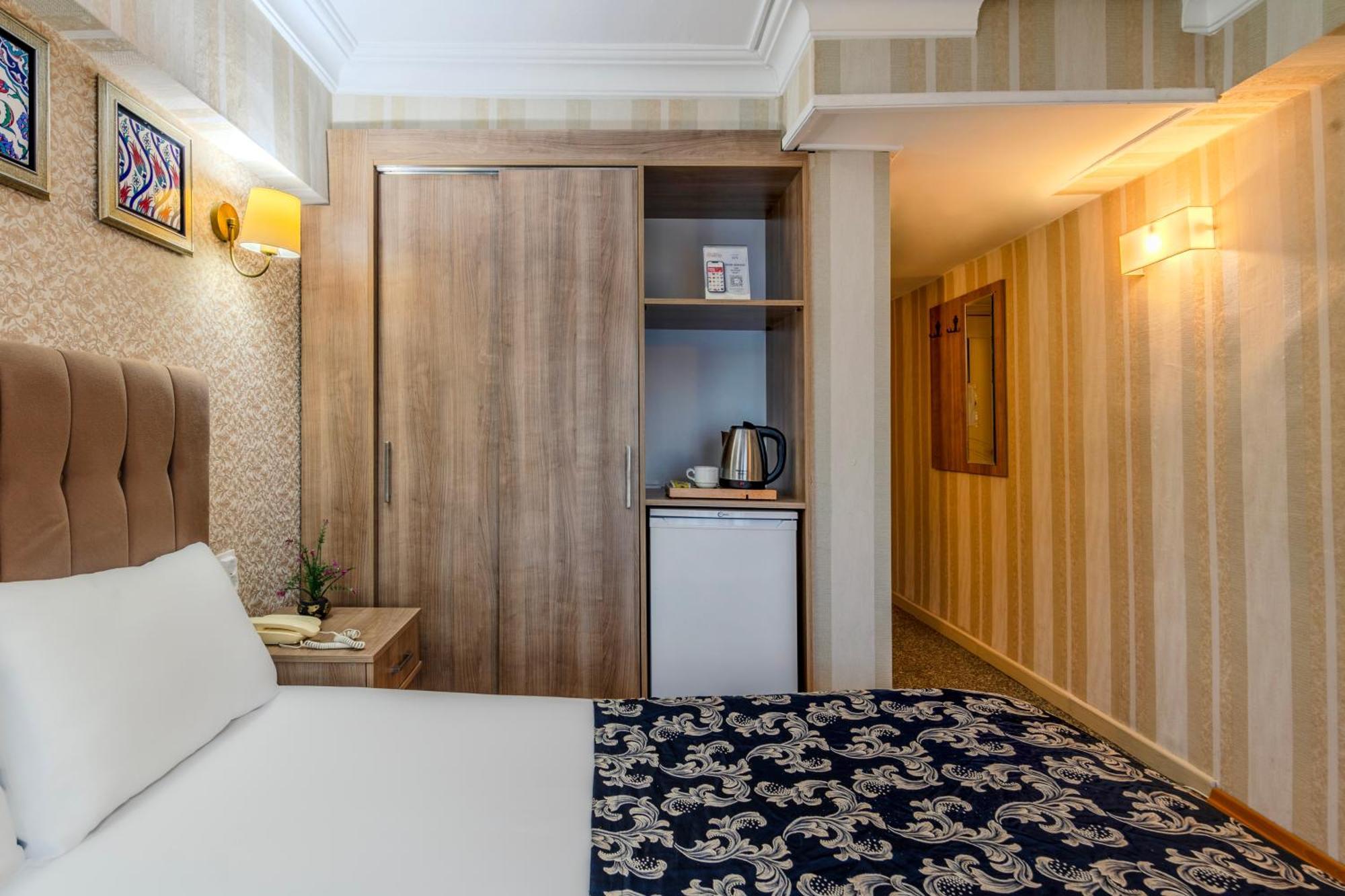 Hamit Hotel Istanbul Exterior foto